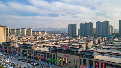 華耀城人氣漸旺，各地塊建設提速助力商品批發貿易繁榮